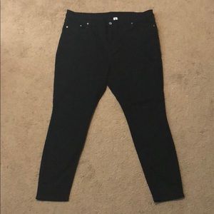 Black skinny jeans
